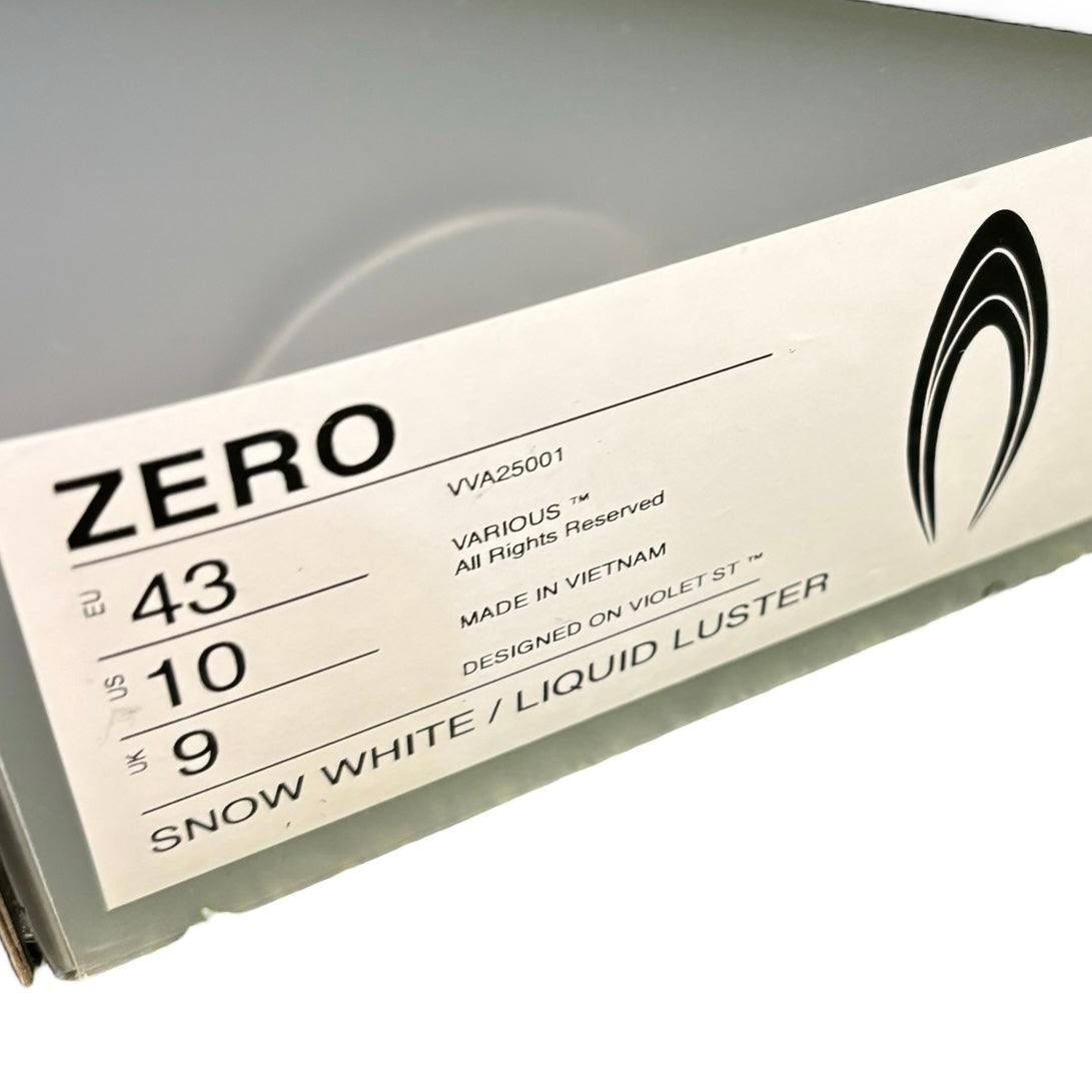 Type Various Snow White Runners