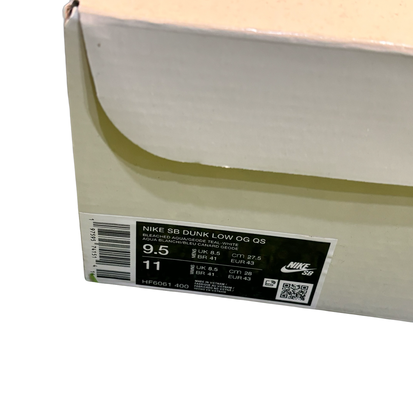 Nike SB Low “Futura”