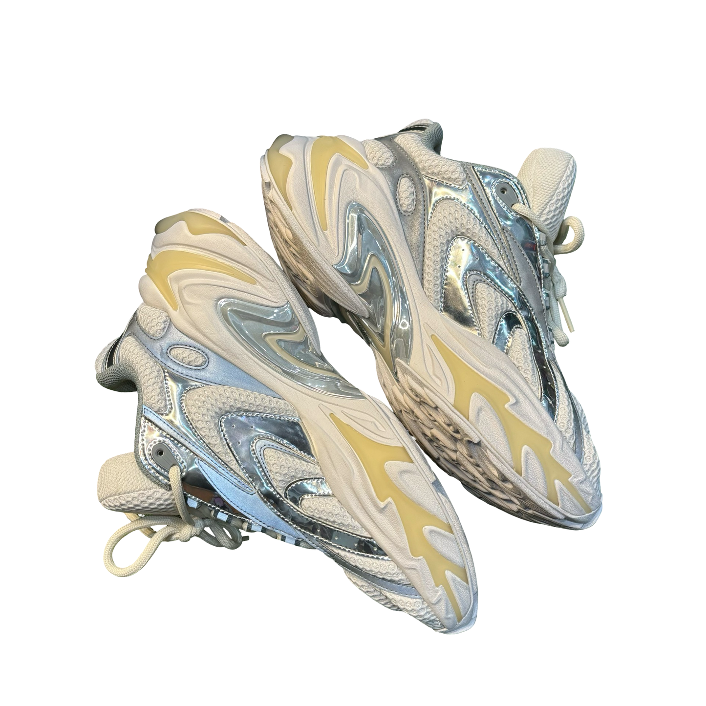 Type Various Snow White Runners