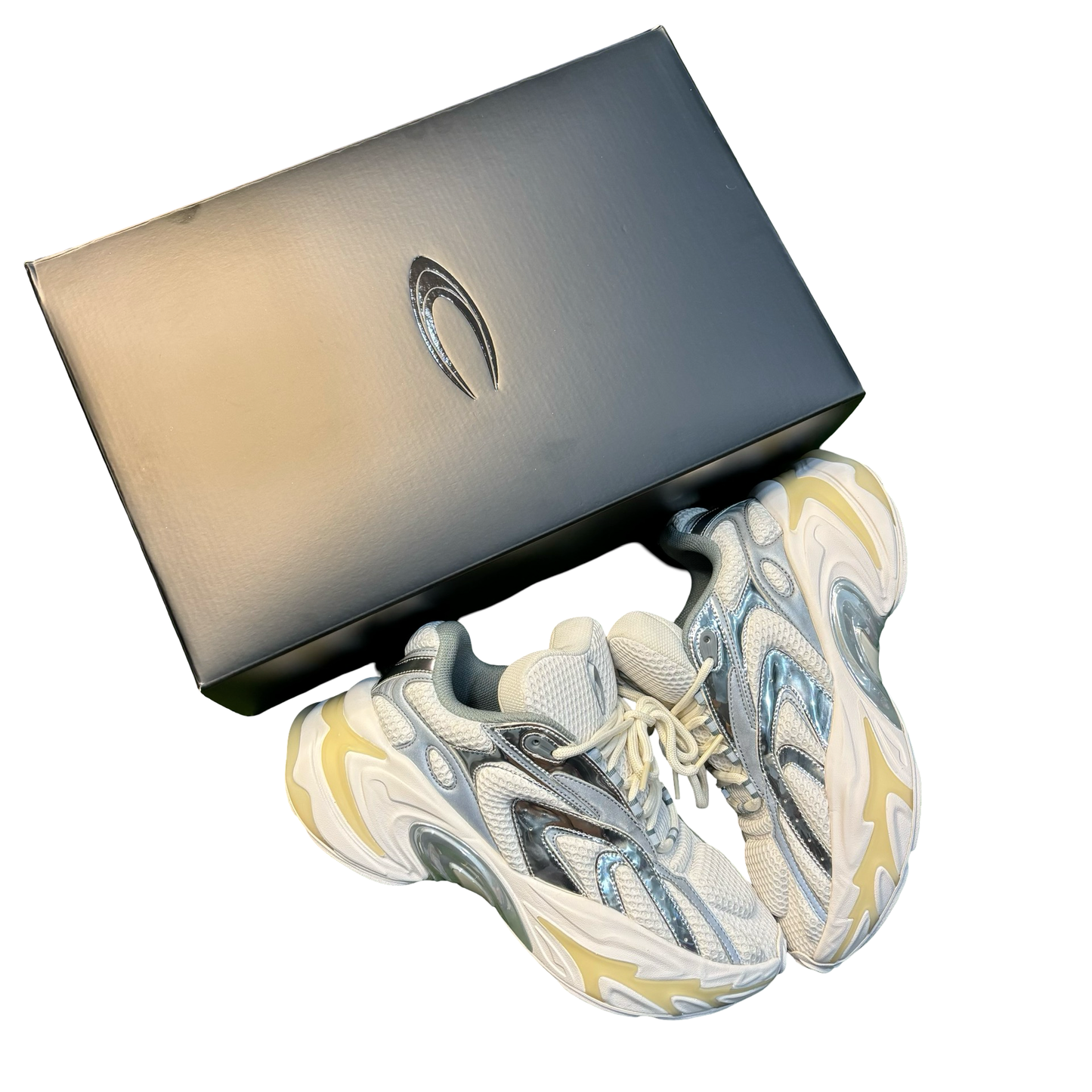 Type Various Snow White Runners